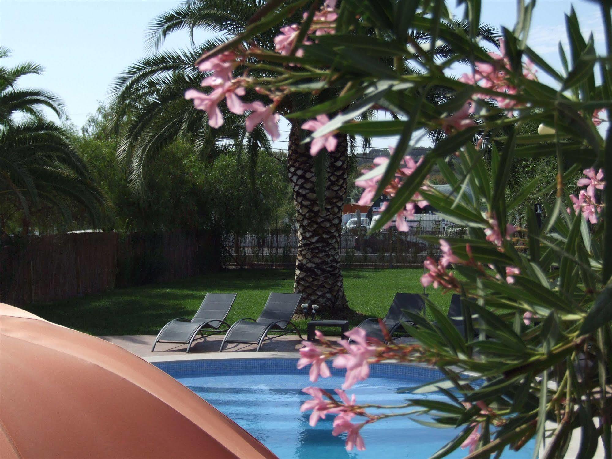 Casa Do Vale Hotel เอโวรา ภายนอก รูปภาพ